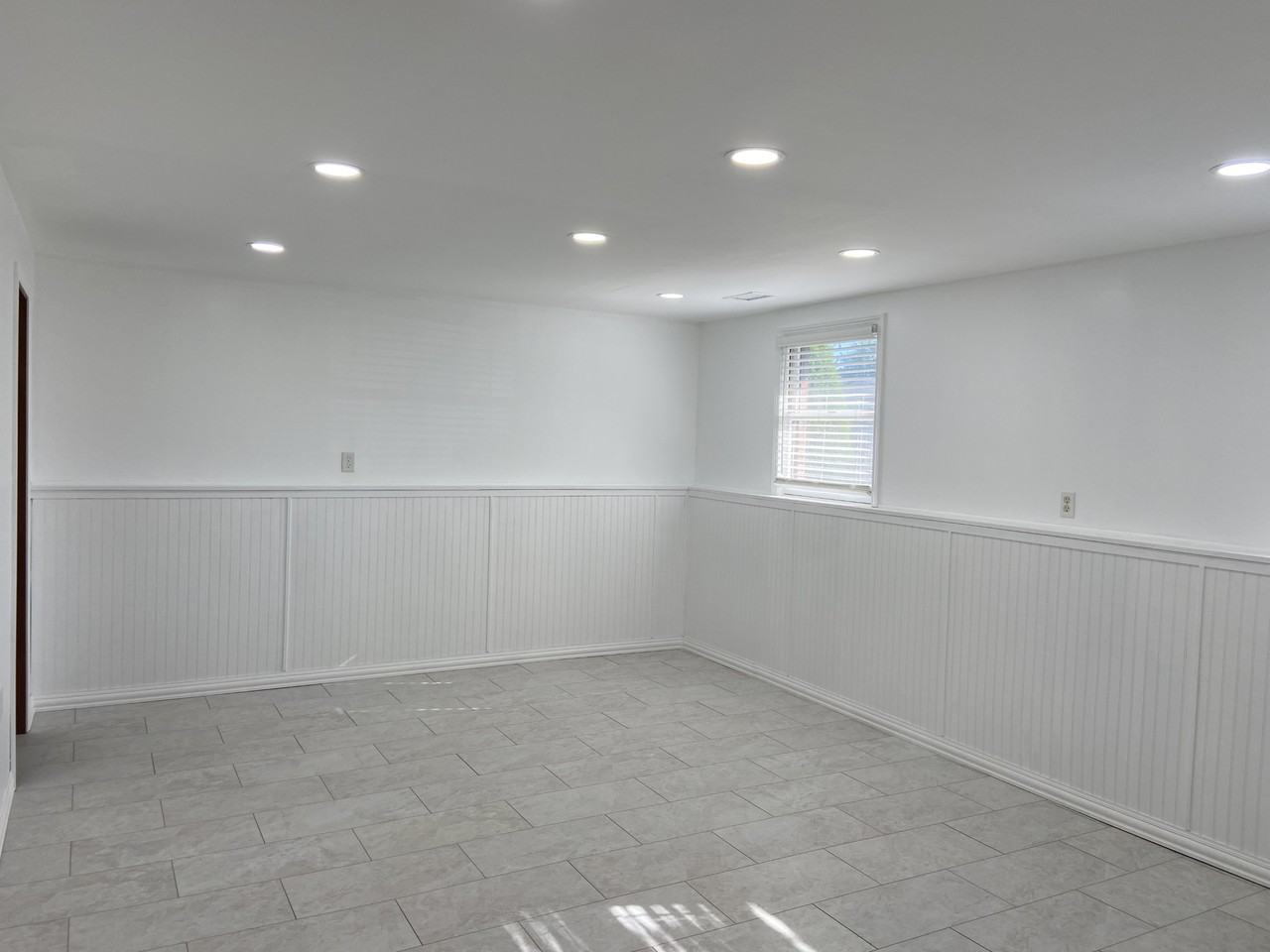 14218 Windsor St #NA - Photo 5 of 43