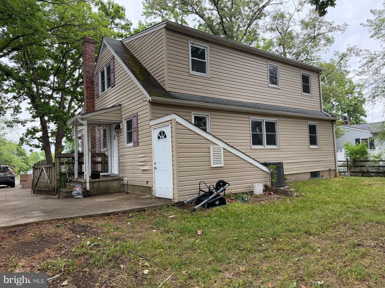 7802 Jeff Mar Dr - Photo 2 of 18