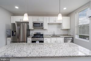 featured image of 1521 Carswell St