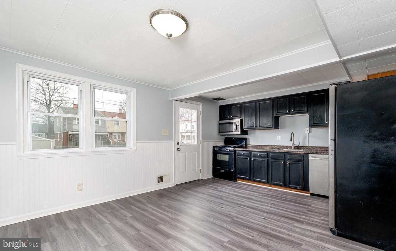 2020 Dineen Dr - Photo 6 of 29