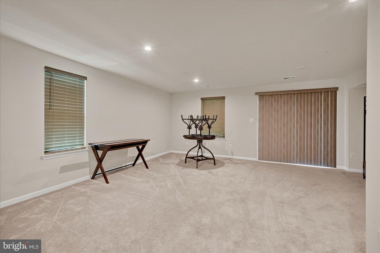 10 Laurel Gate Ct - Photo 5 of 28