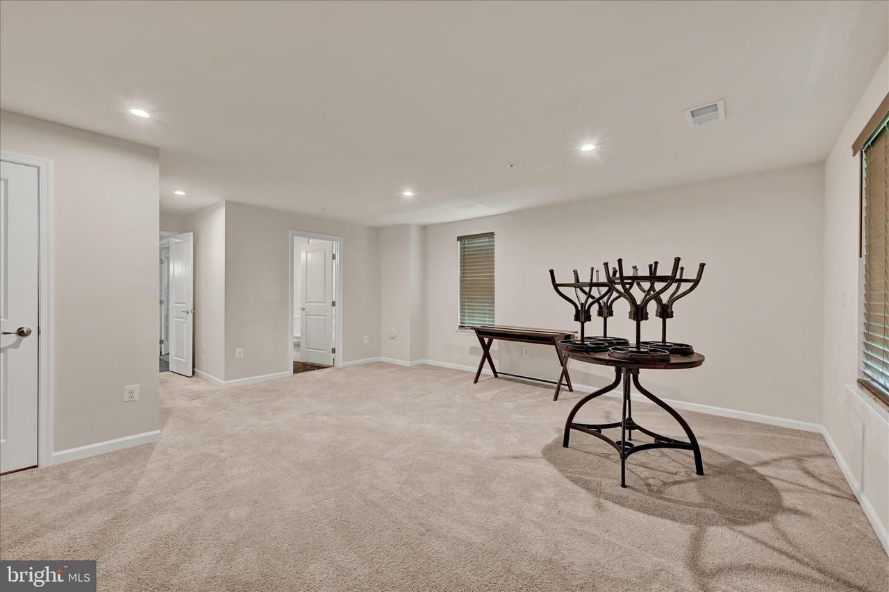 10 Laurel Gate Ct - Photo 6 of 28