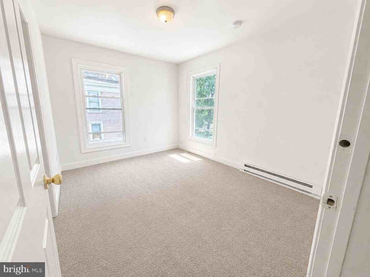 514 Market St #B - Photo 7 of 13