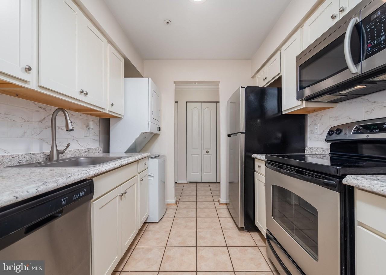 8360 Montgomery Run Rd #D - Photo 3 of 18