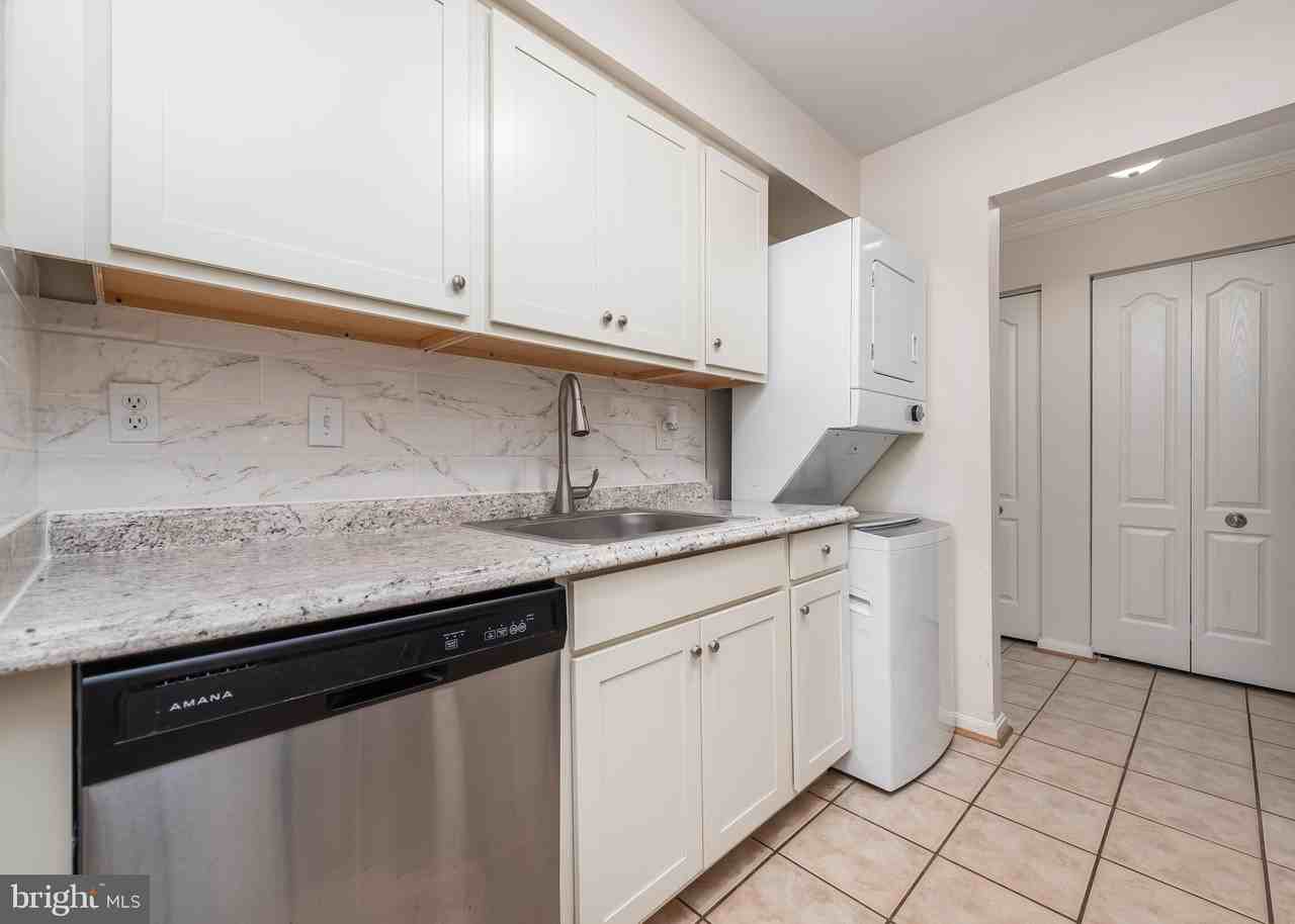 8360 Montgomery Run Rd #D - Photo 5 of 18