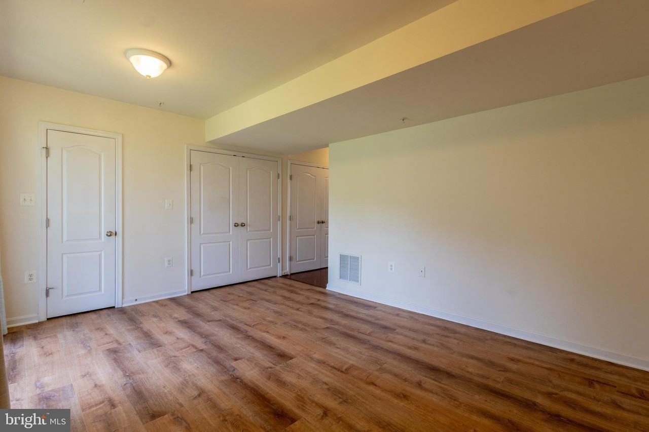 15304 Pocopson Creek Way - Photo 3 of 36