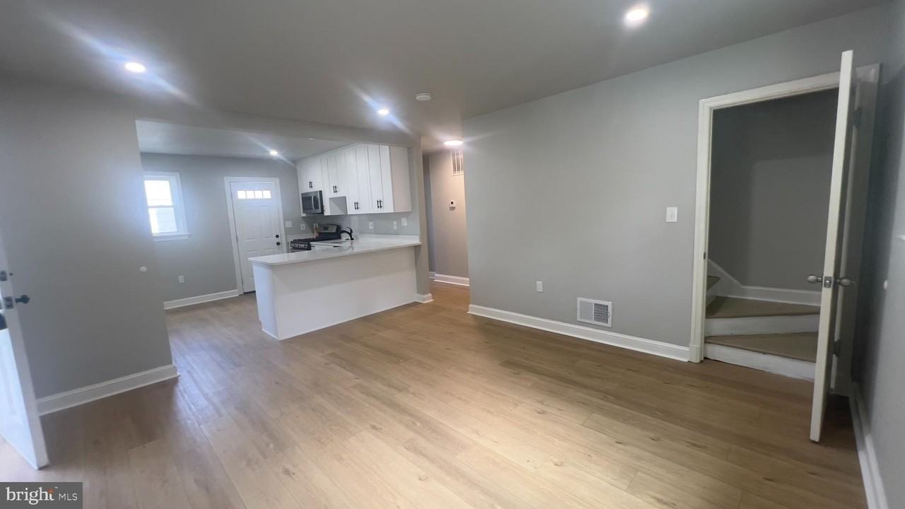 4505 38th St - Photo 4 of 6