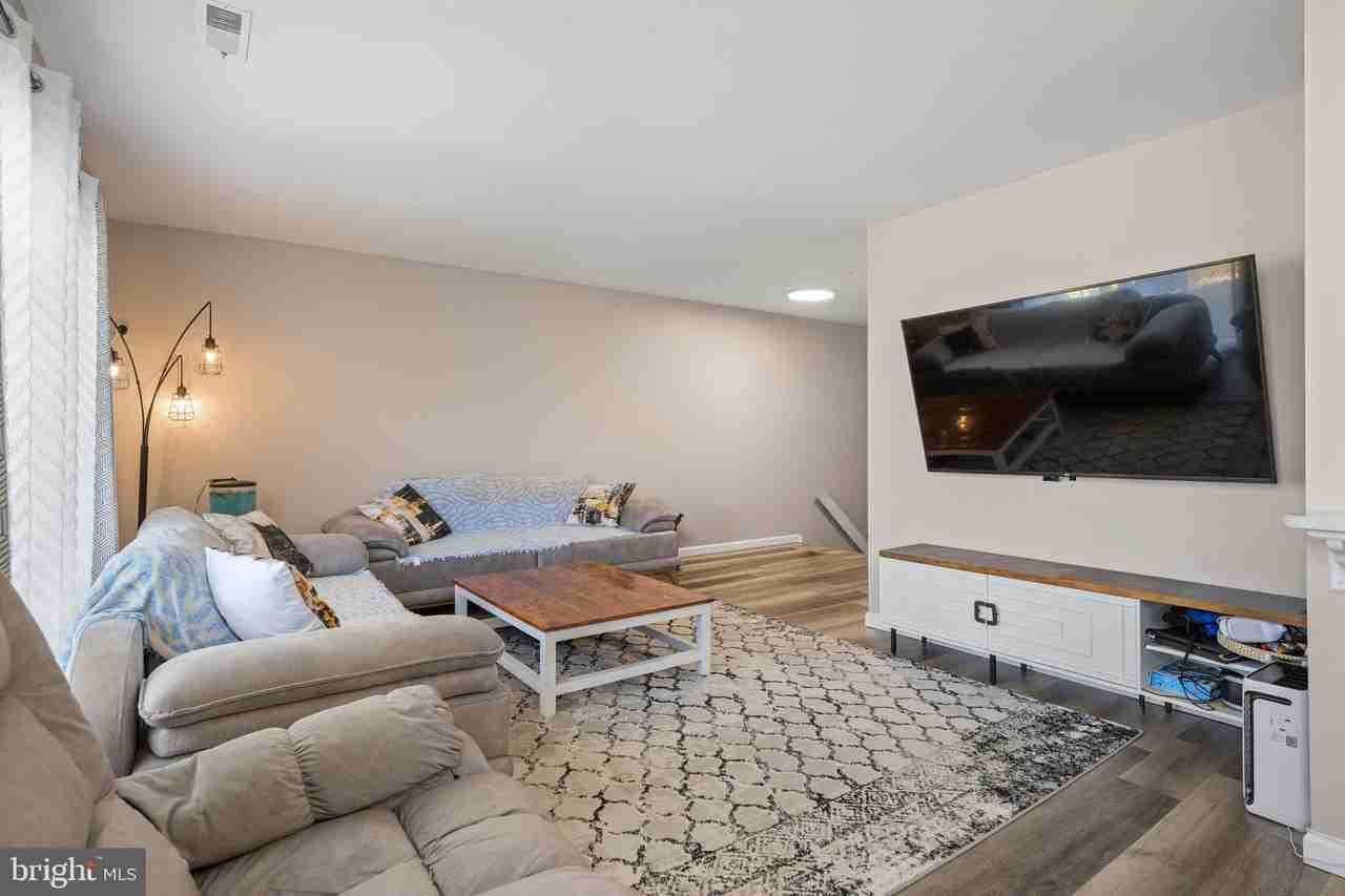 37 Buttonwood Rd - Photo 5 of 16