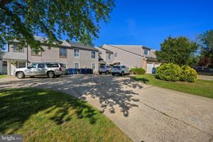 featured image of 37 Buttonwood Rd