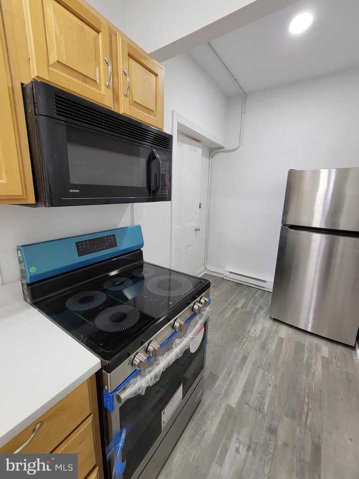 1801 S Main St #4-2ndFL - Photo 2 of 16