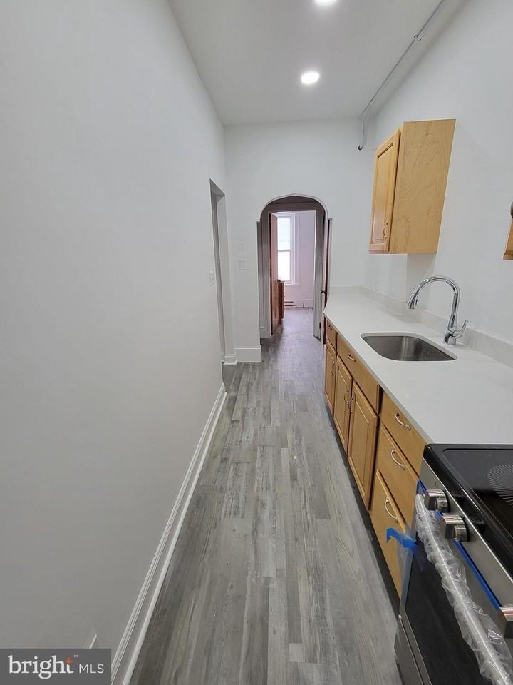 1801 S Main St #4-2ndFL - Photo 4 of 16