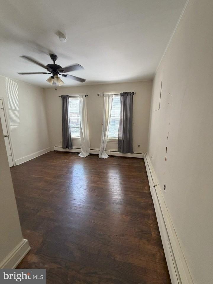 225 Wood St #1 - Photo 5 of 14