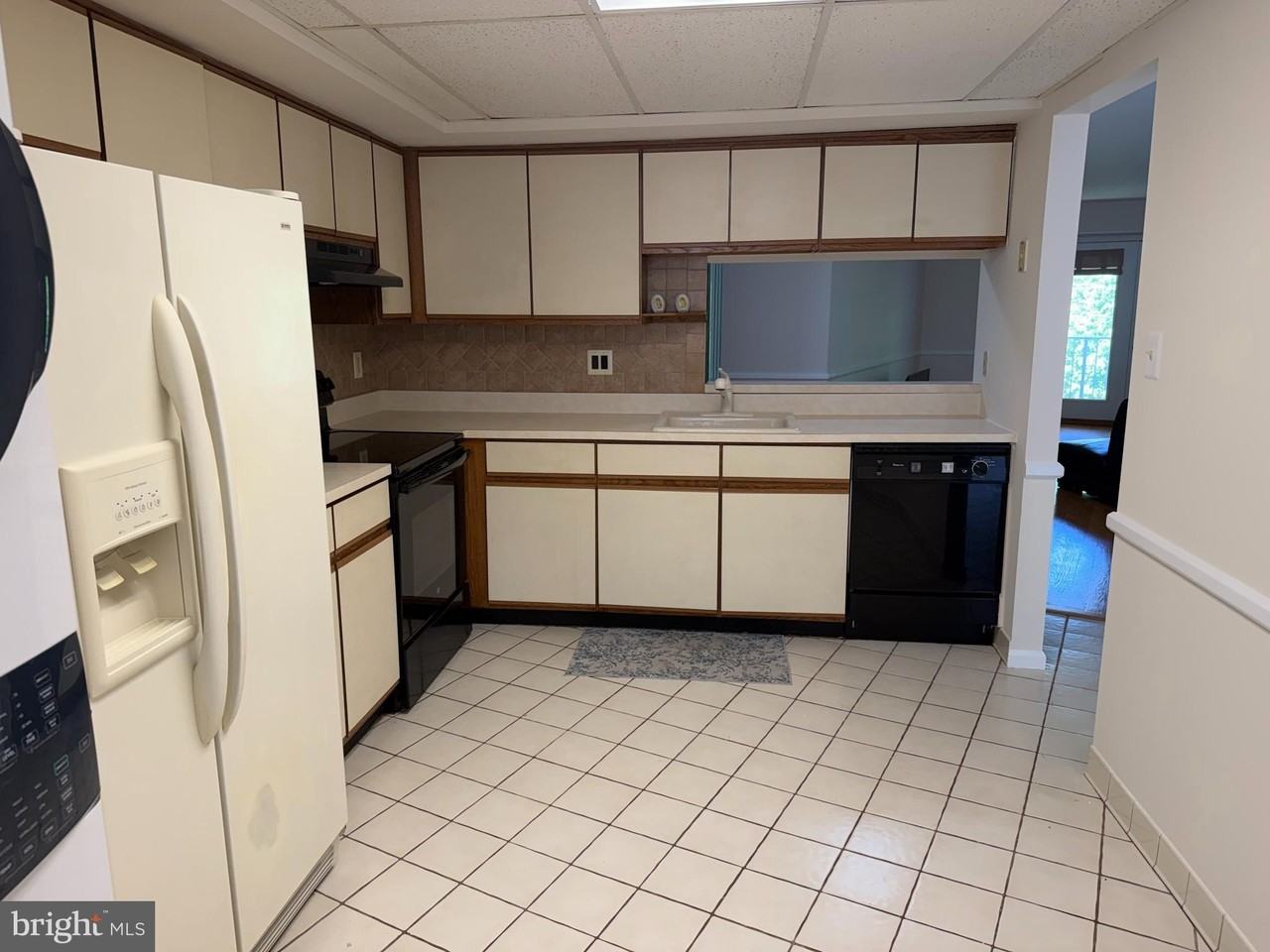 1714 Steamboat Sta - Photo 5 of 11