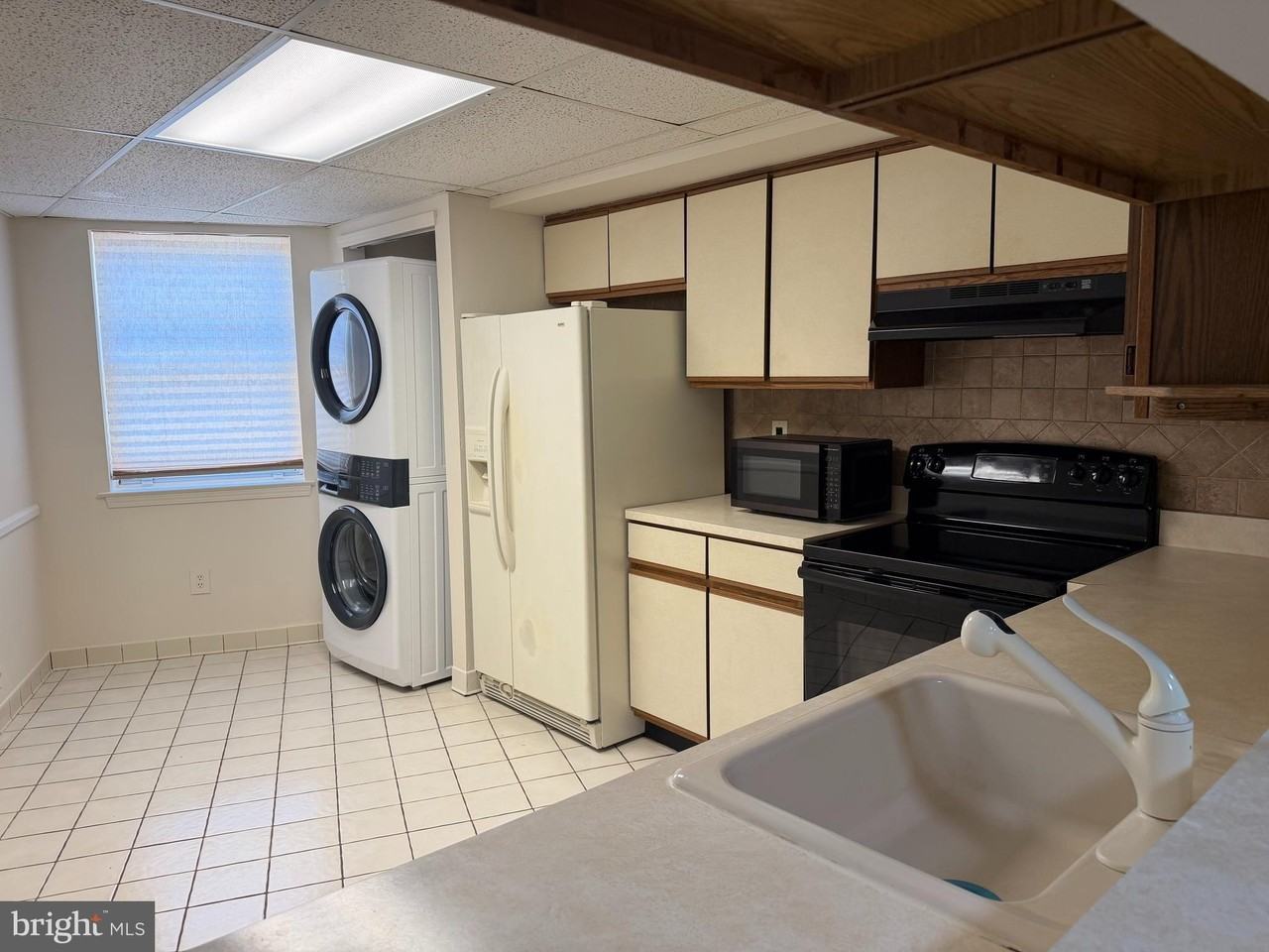 1714 Steamboat Sta - Photo 6 of 11