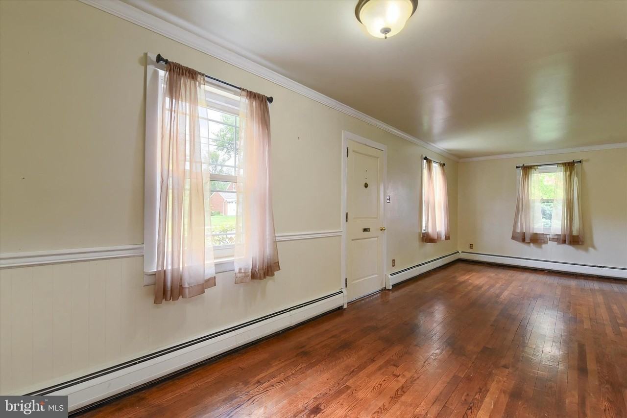 1933 Princeton Ave - Photo 6 of 28