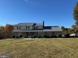 featured image of 1305 Hawthorne Ln