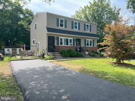 327 Garden Ave - Photo 1 of 1