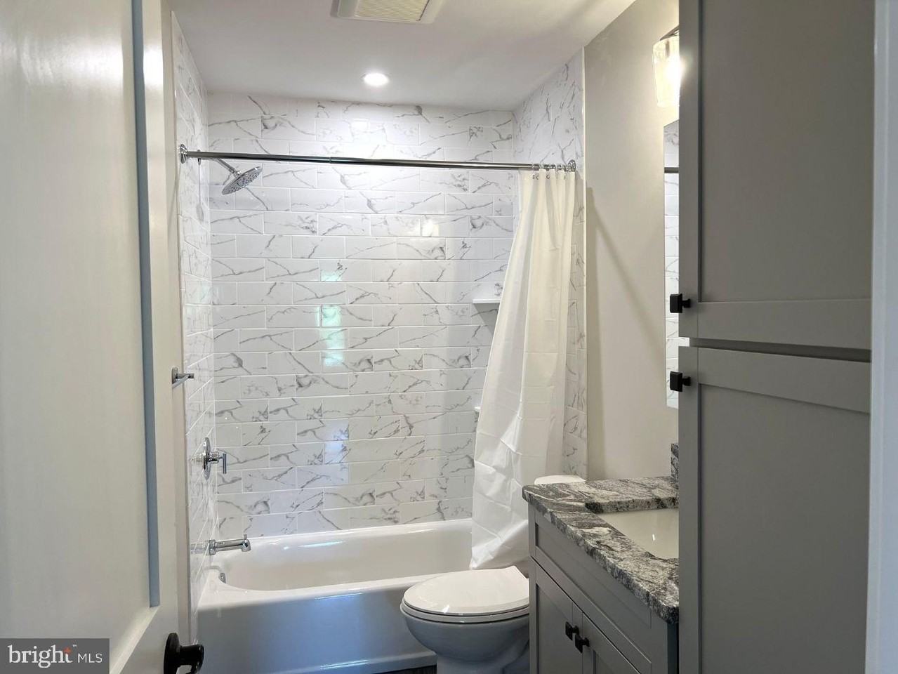 327 Garden Ave - Photo 5 of 16