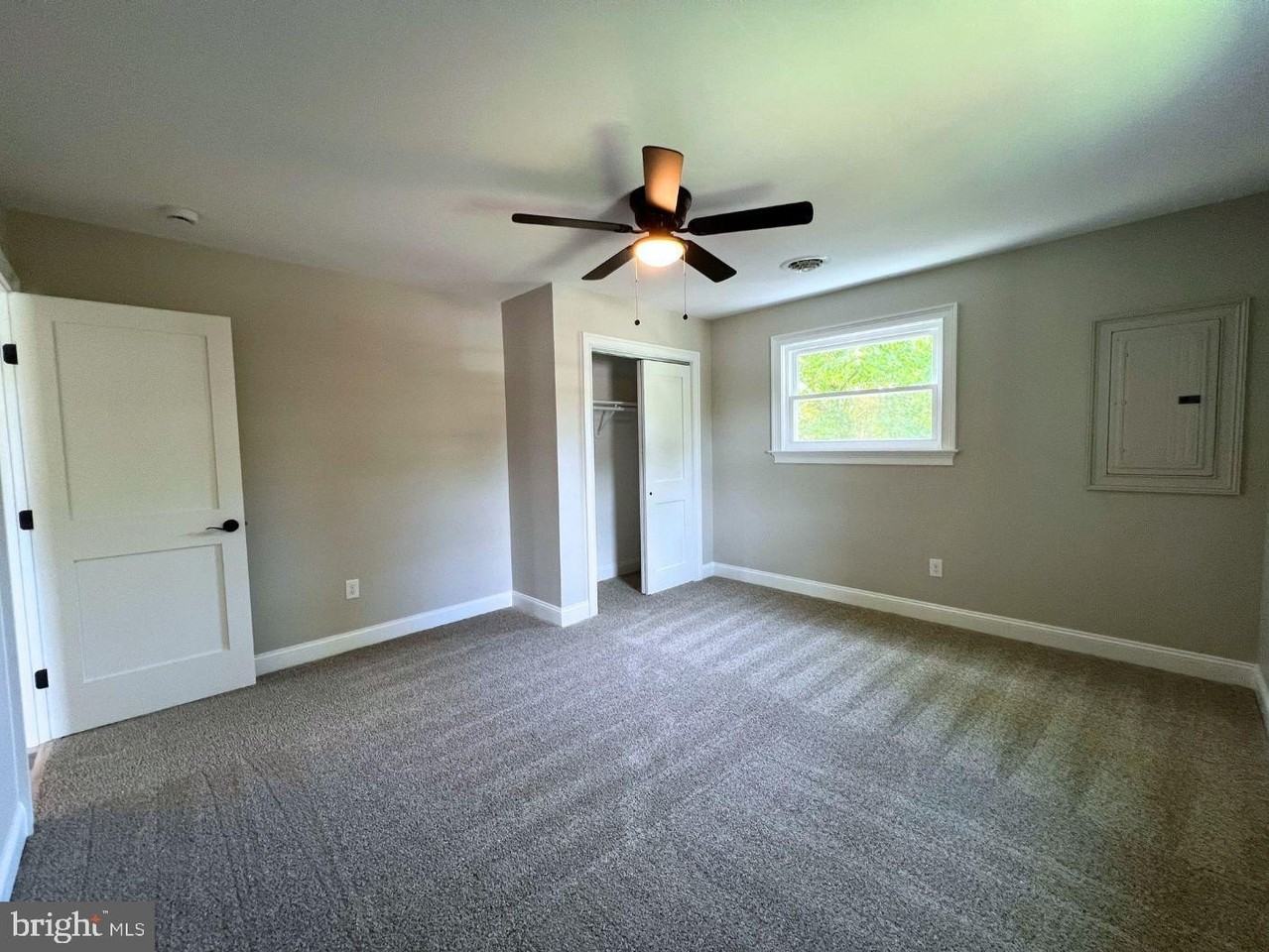 327 Garden Ave - Photo 6 of 16