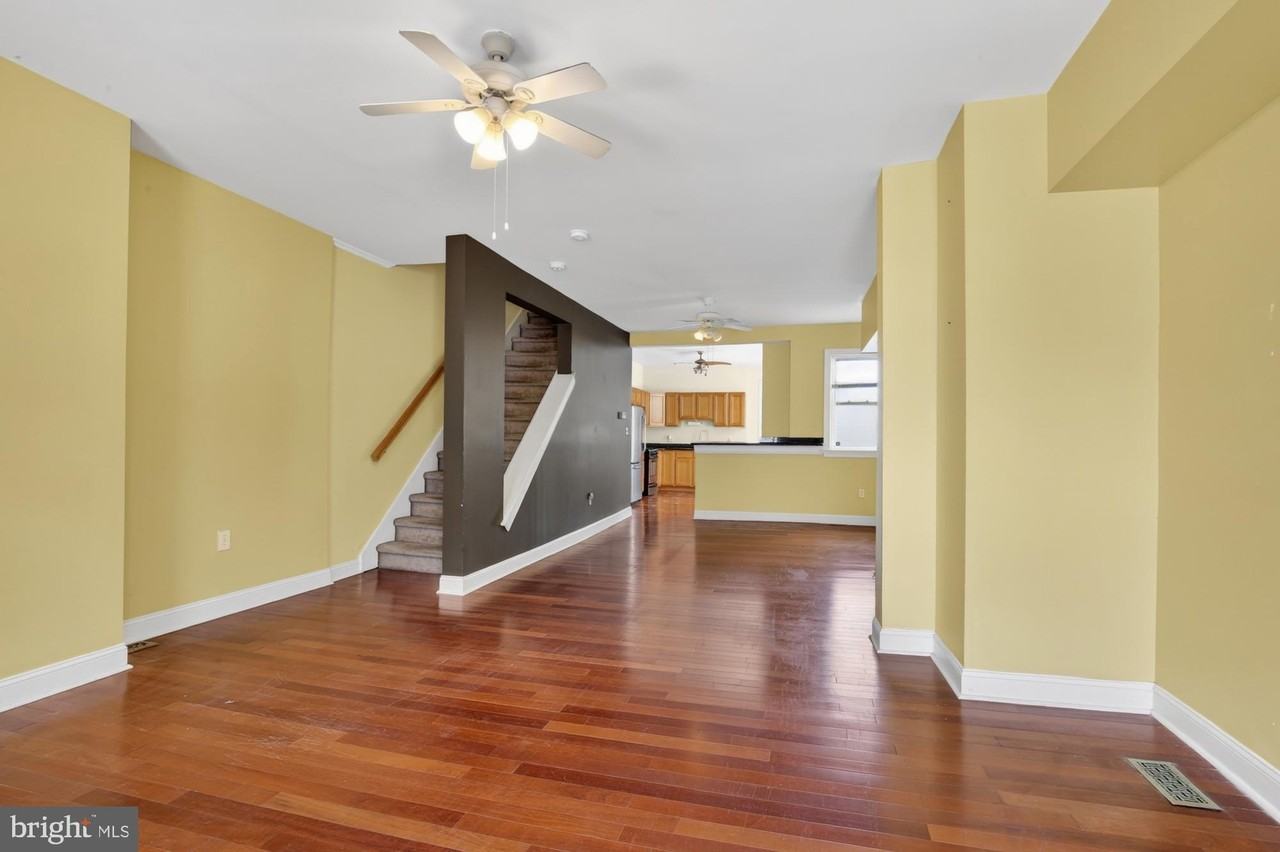 219 Hermitage St - Photo 2 of 37