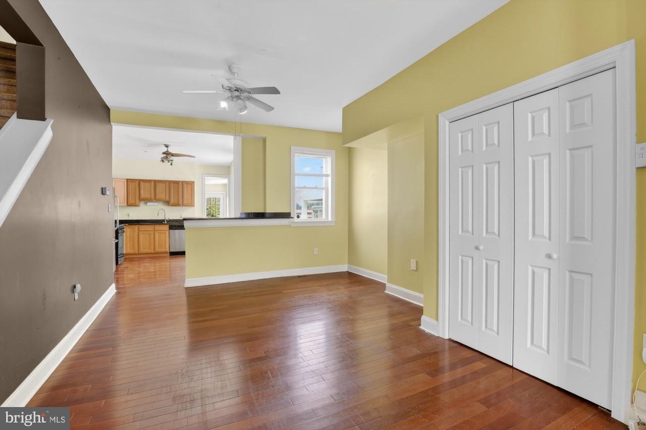 219 Hermitage St - Photo 4 of 37