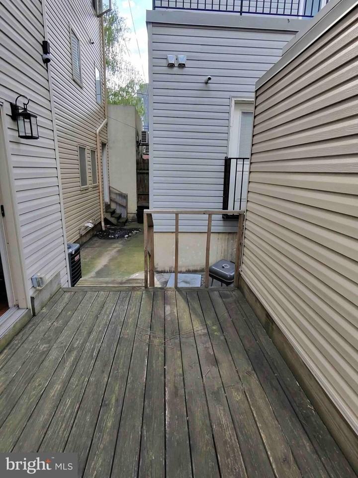 41 W Wildey St #1 - Photo 4 of 17
