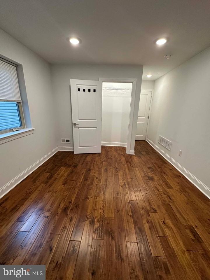 41 W Wildey St #1 - Photo 7 of 17