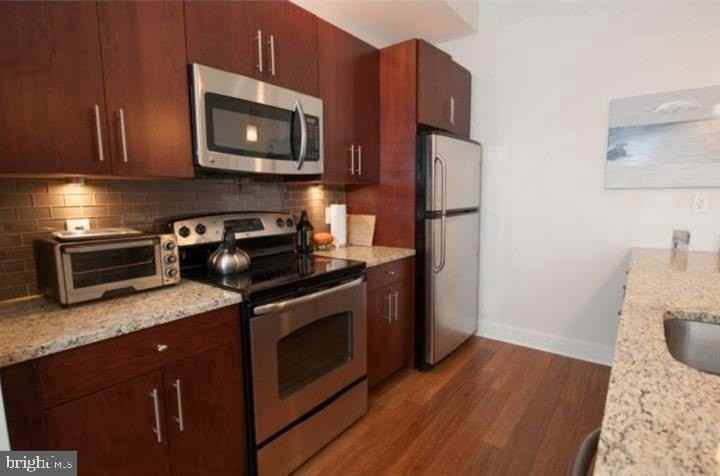 551 N Lawrence St #1 - Photo 2 of 17