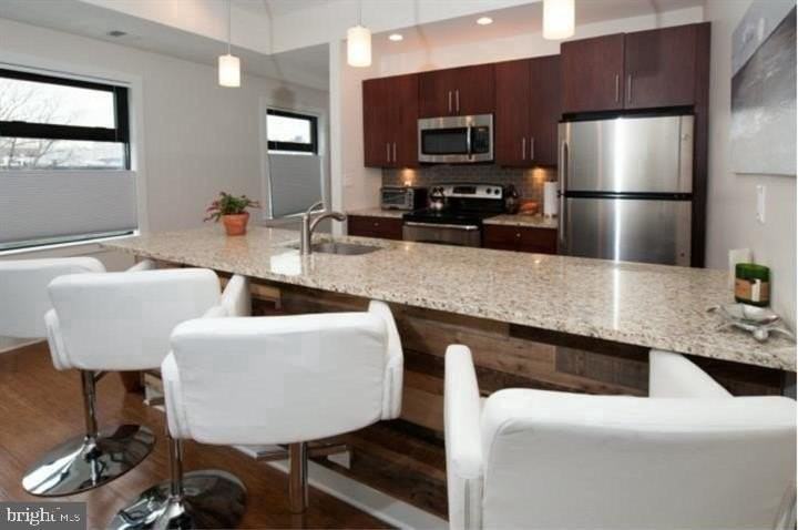 551 N Lawrence St #1 - Photo 5 of 17