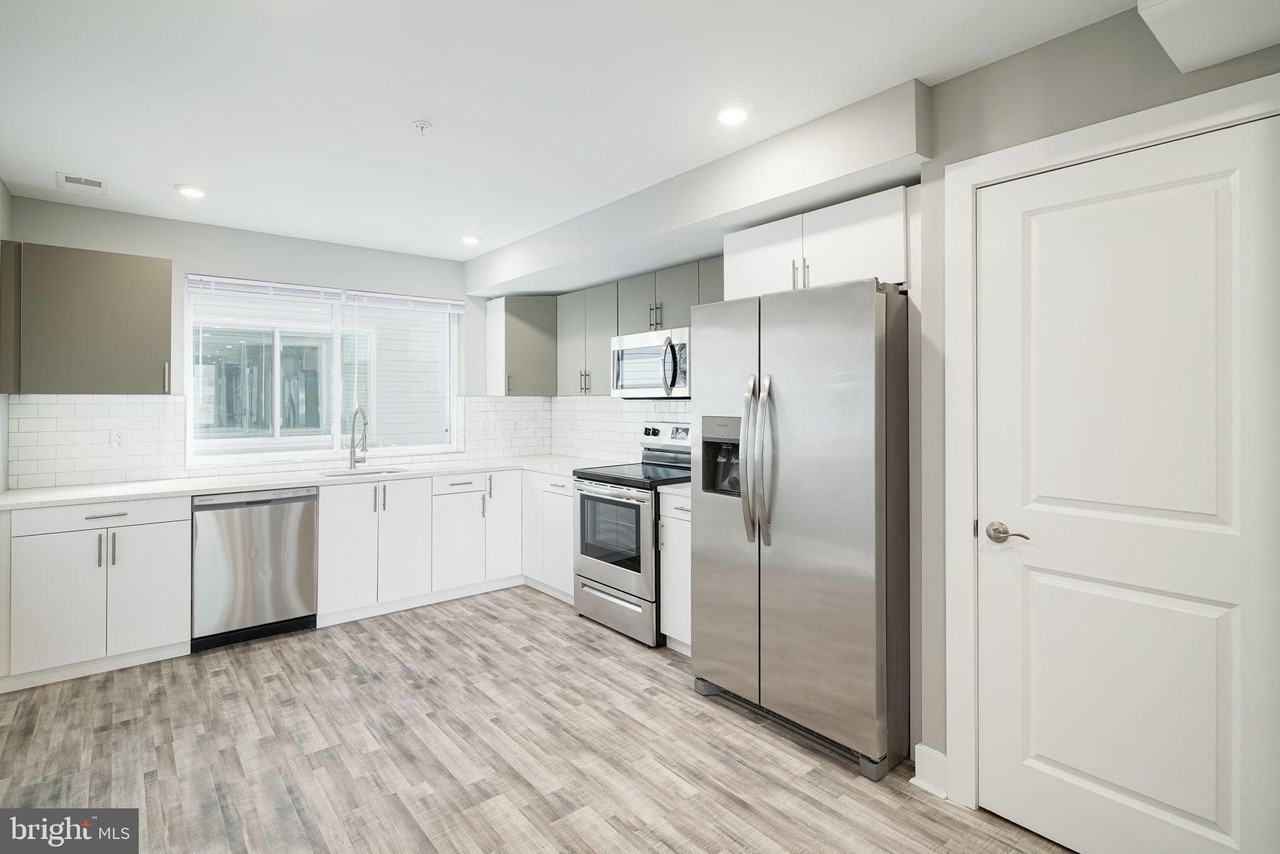1443 N 8th St #5 - Photo 2 of 21
