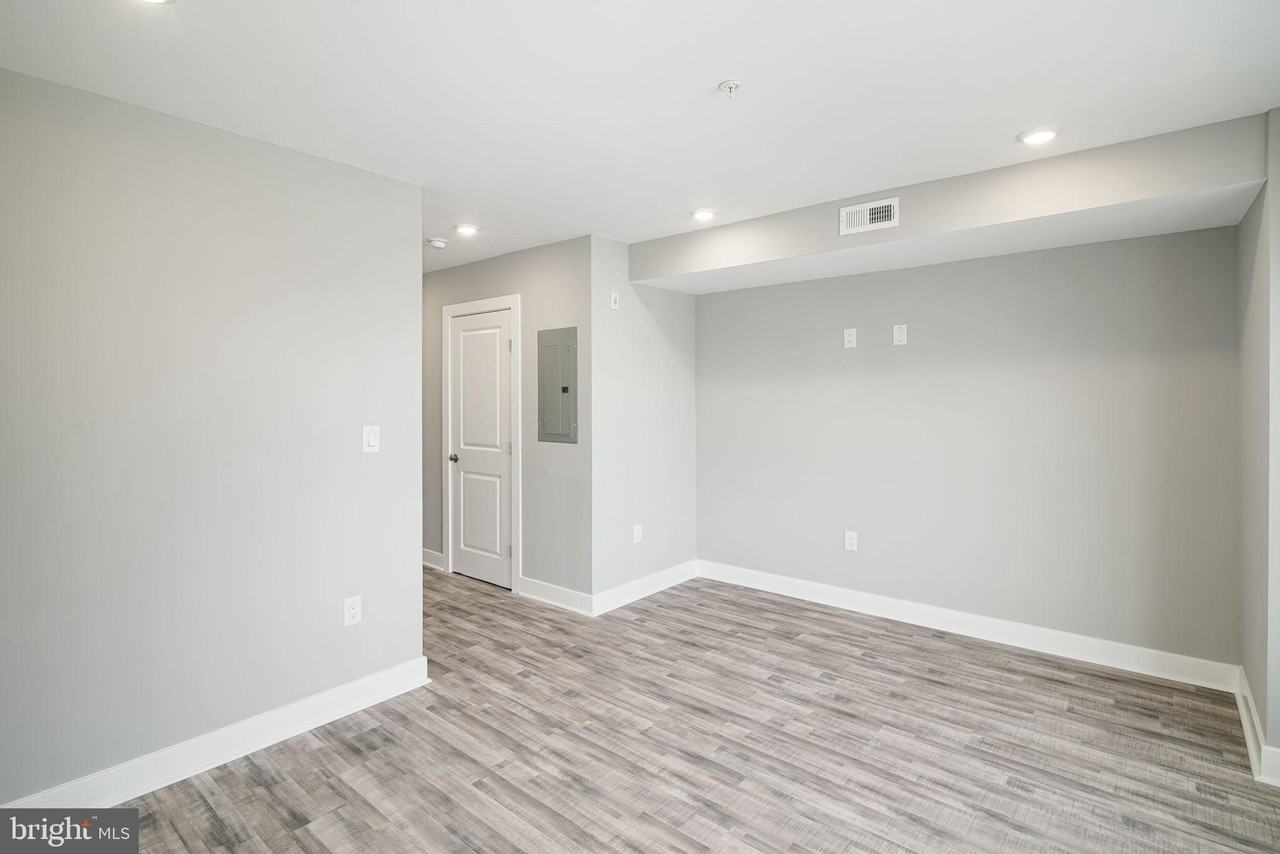 1443 N 8th St #5 - Photo 7 of 21