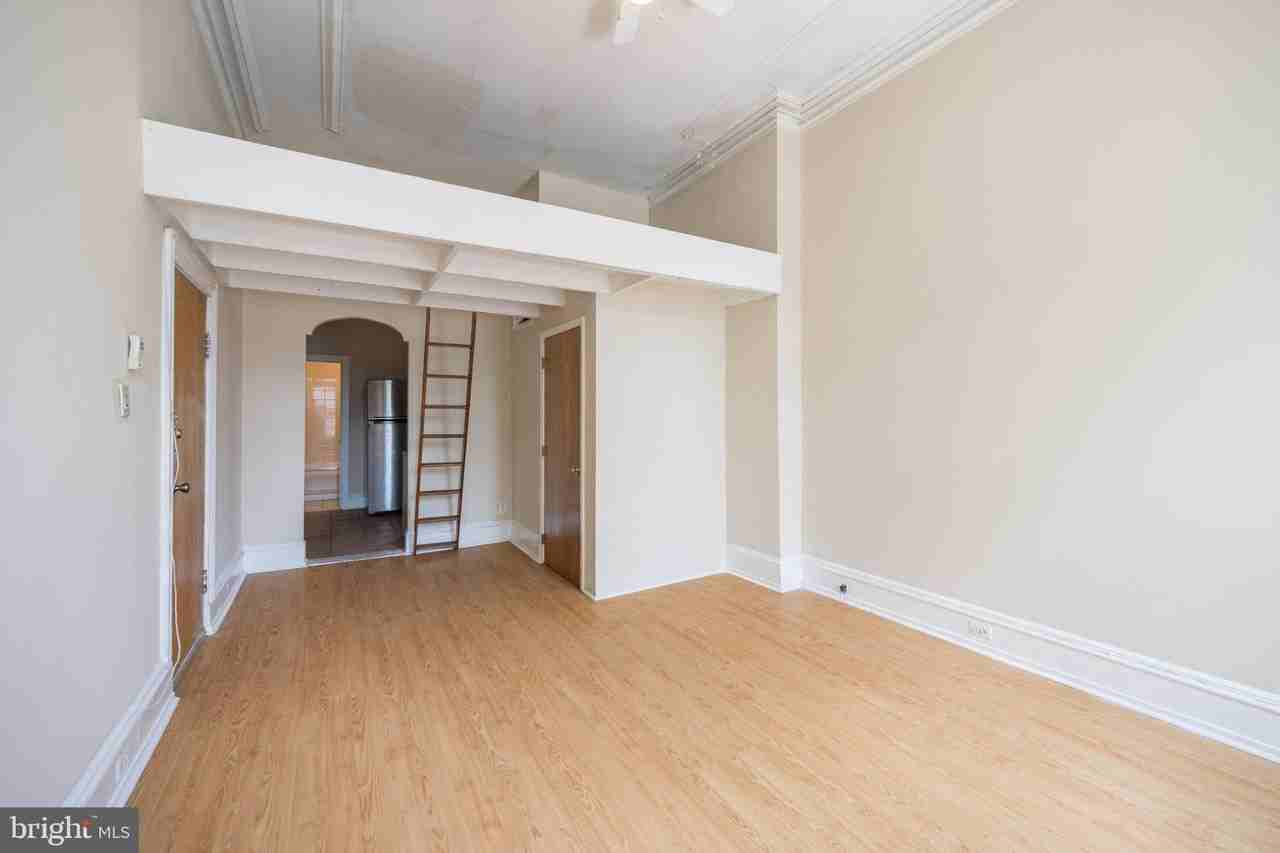 1933 Spring Garden St #1F - Photo 2 of 12