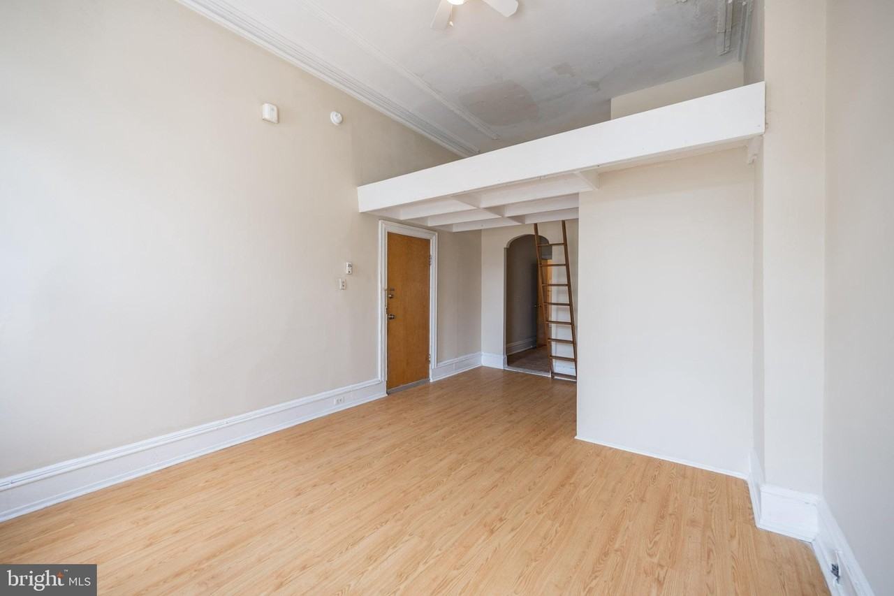 1933 Spring Garden St #1F - Photo 3 of 12