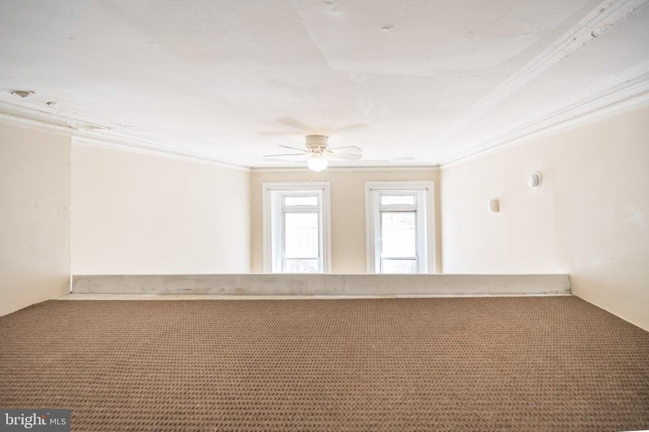 1933 Spring Garden St #1F - Photo 6 of 12