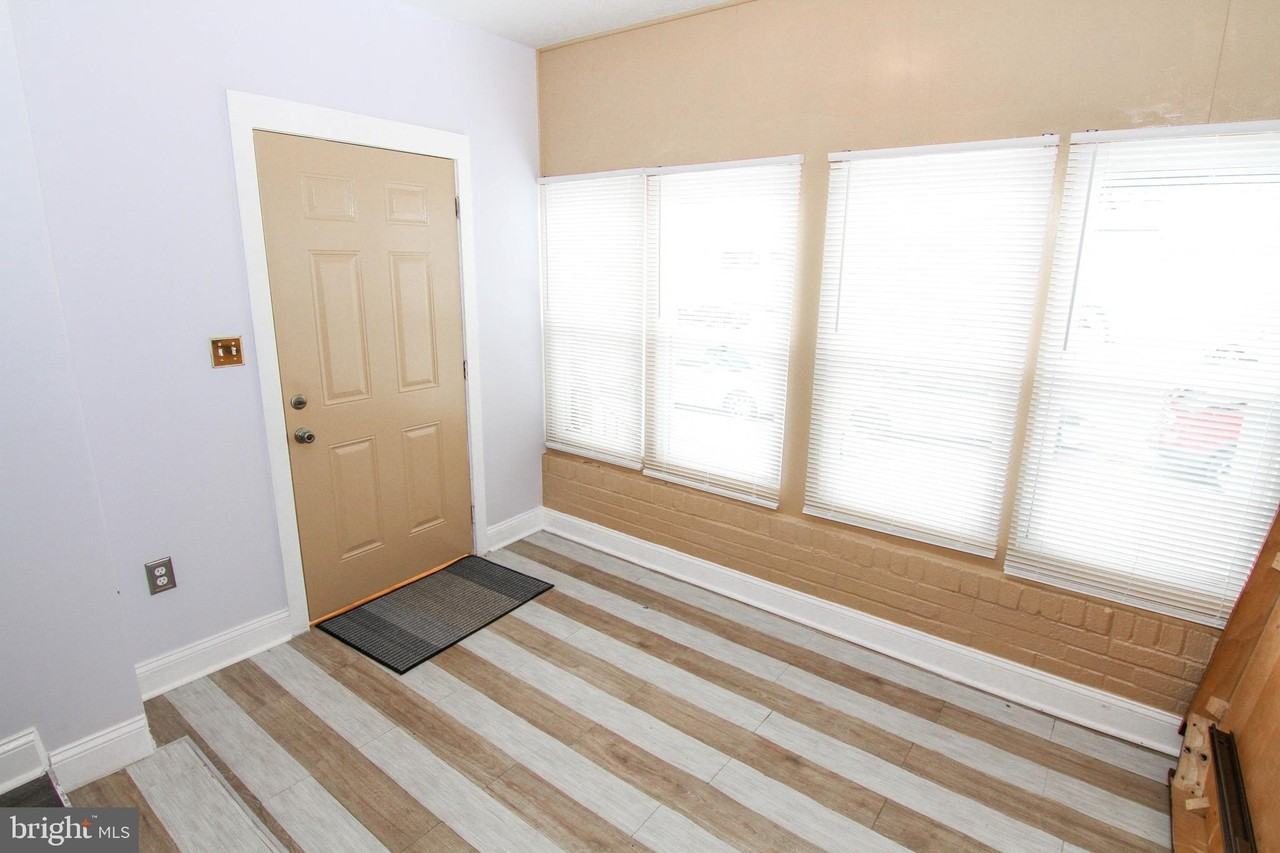 5532 Market St #B - Photo 3 of 18