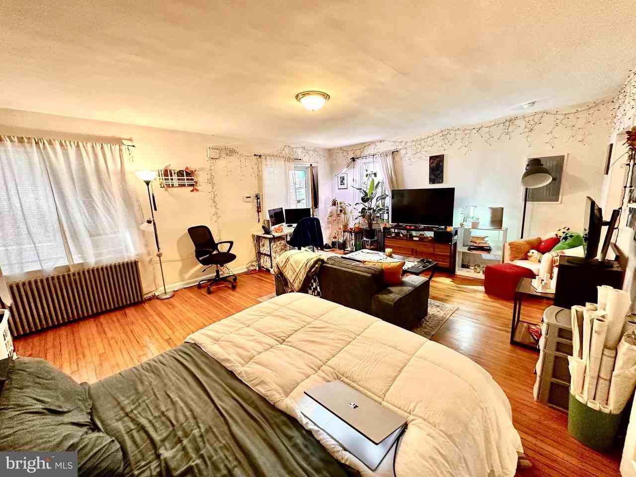 243 W Rittenhouse St #2C - Photo 4 of 9