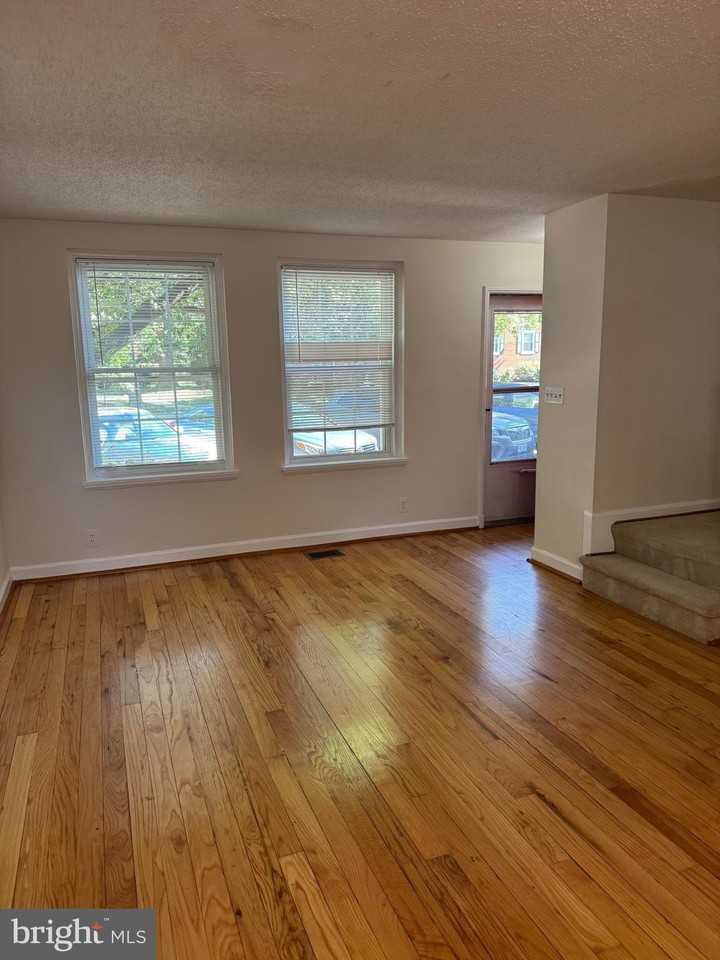 4715 29th St S - Photo 4 of 29