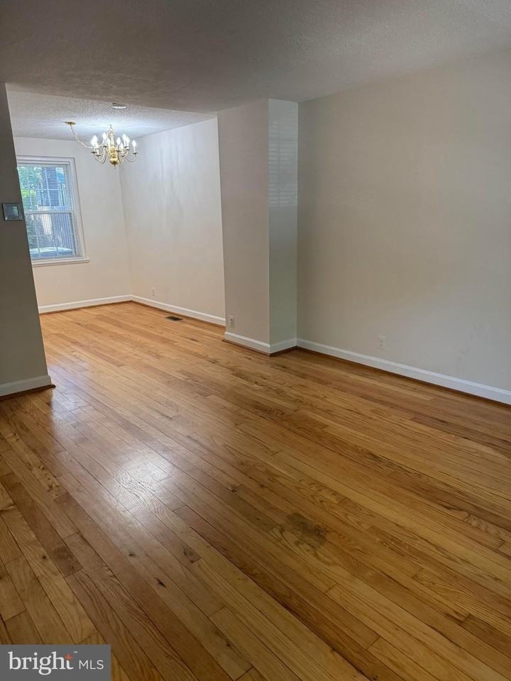 4715 29th St S - Photo 5 of 29