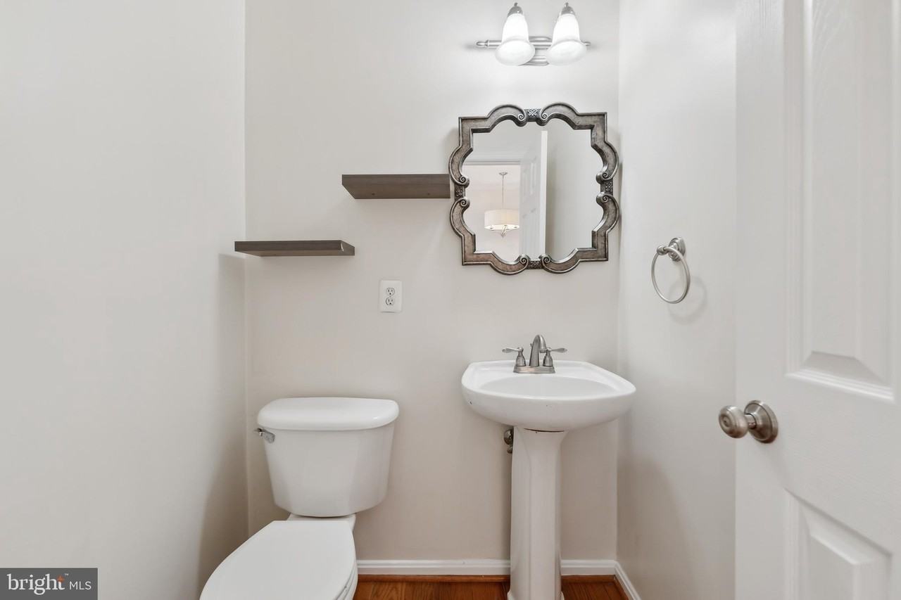 3802 Dominion Mill Dr - Photo 4 of 22