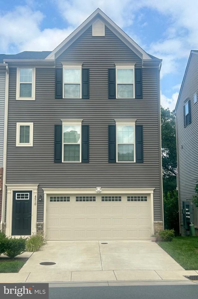 4510 Joseph Bristow Ln - Photo 2 of 38