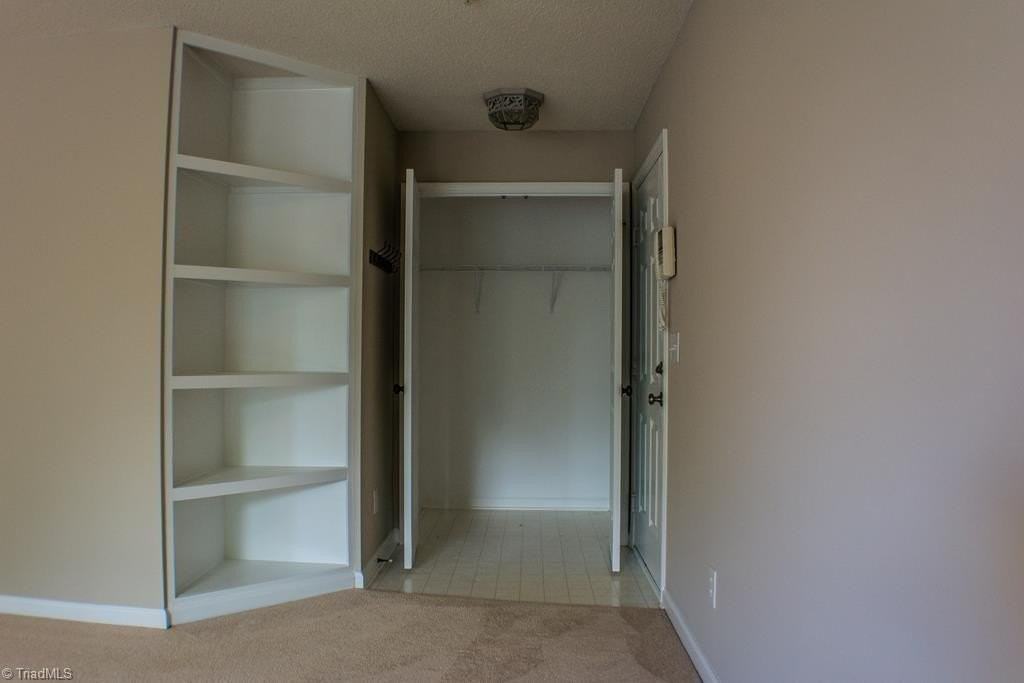 624 Ivy Glen Dr - Photo 4 of 12