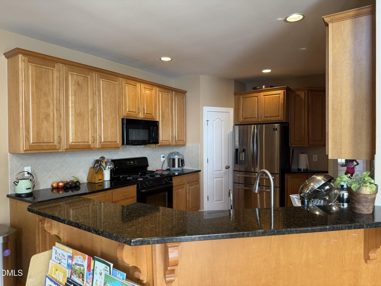 401 Waverly Hills Dr - Photo 5 of 22