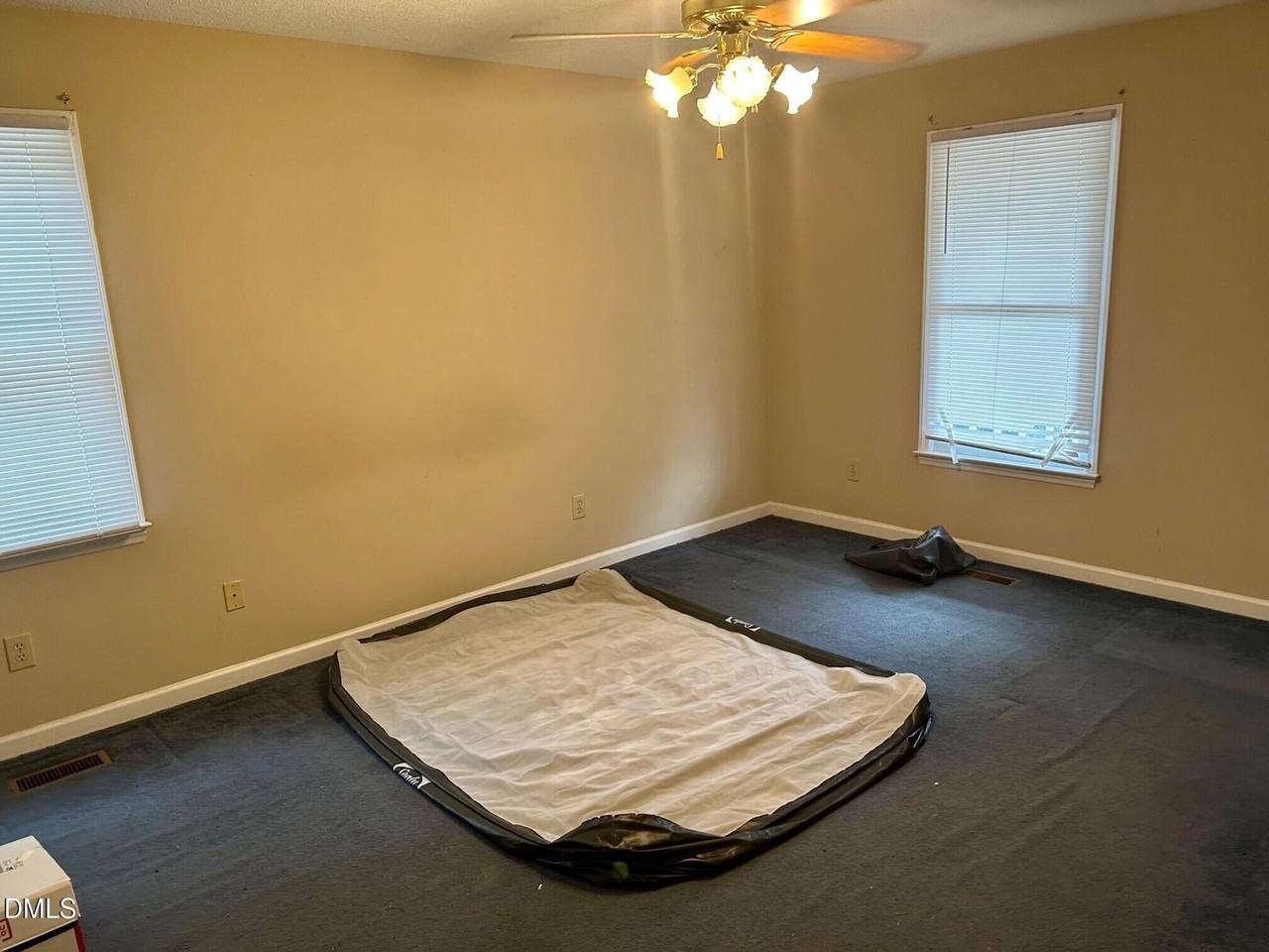 1521 Bricklanding Cir - Photo 4 of 8