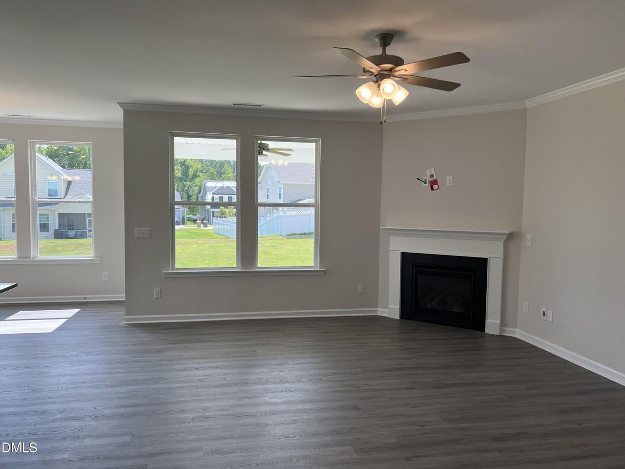 262 Streamliner Blvd - Photo 3 of 20