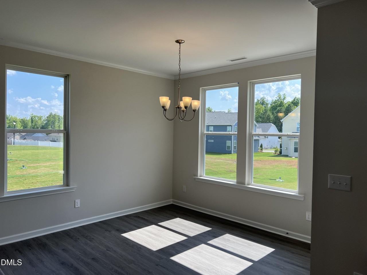 262 Streamliner Blvd - Photo 4 of 20