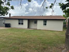 featured image of 2909 S Bandera Dr