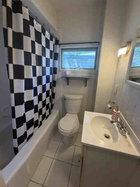 213 W Yates St #2 - Photo 7 of 9