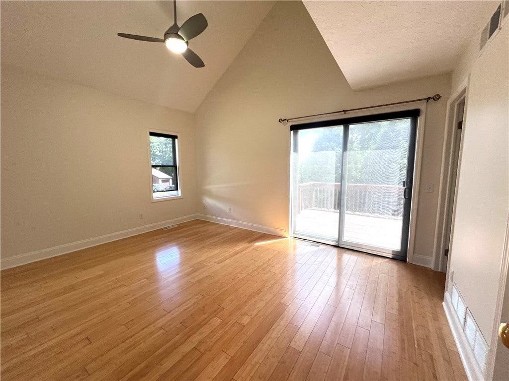 131 Broxbourne Dr - Photo 6 of 16