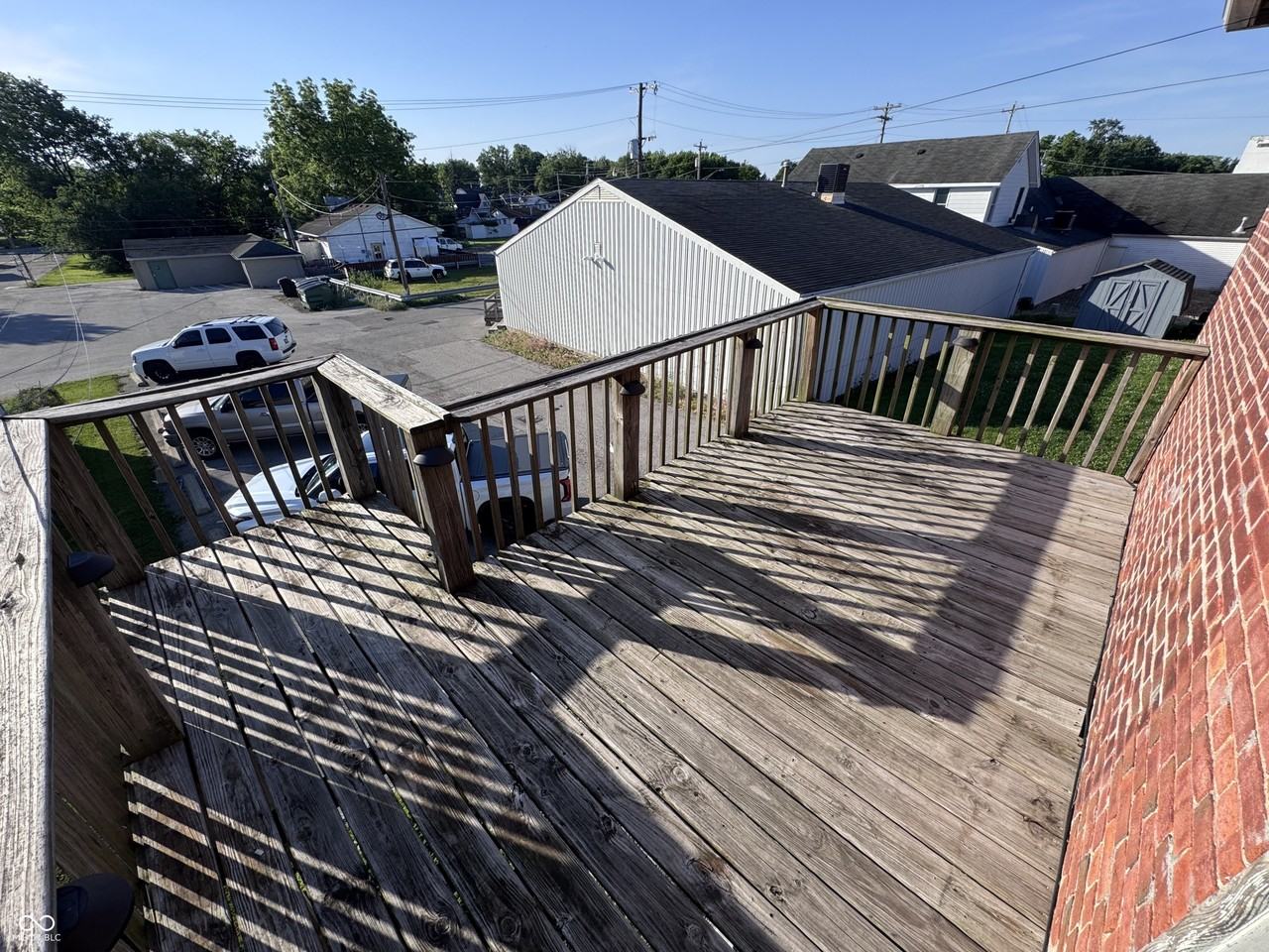 91 N Maple St - Photo 3 of 24