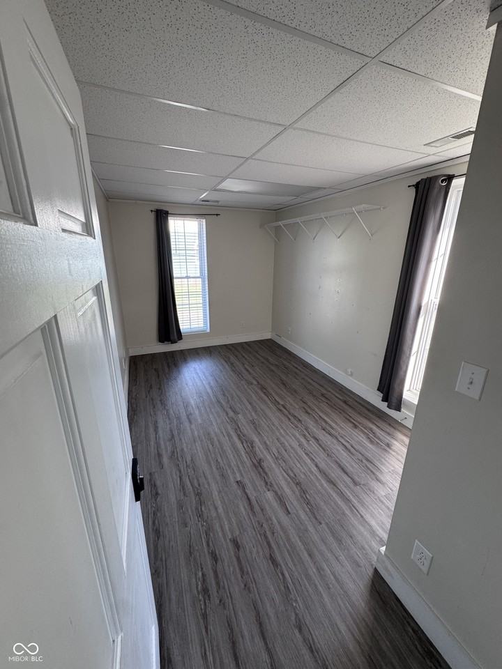 91 N Maple St - Photo 6 of 24
